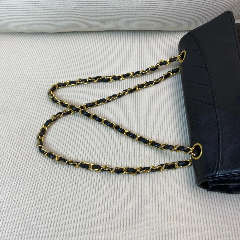 HOLD - CHANEL Vintage Black Lambskin Flap Bag Medium GHW - Picture 5 of 16